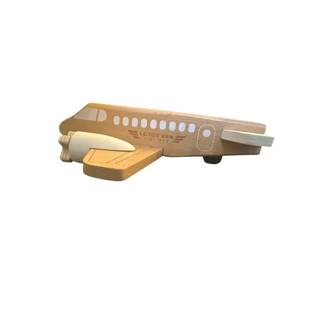Le Toy Van wooden passenger